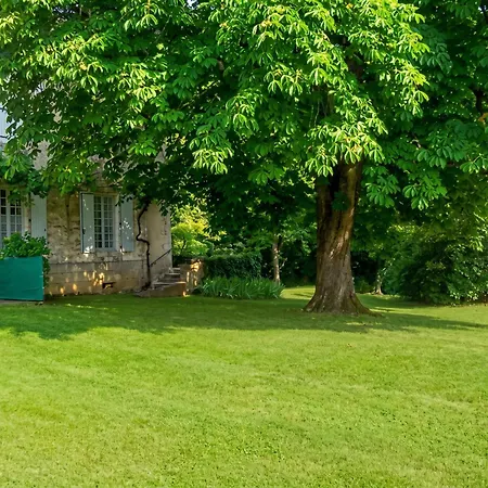 Apartamento à Avec Vue Sur Jardin *